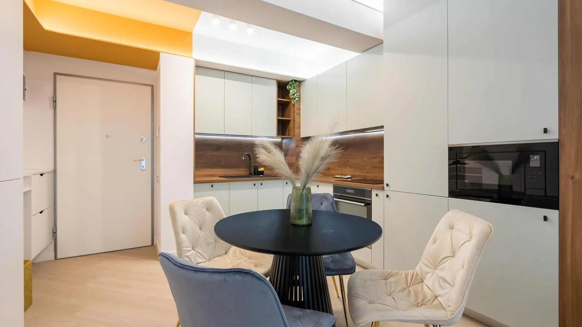 Indigo Haven - Cortina North Apartment Voluntari