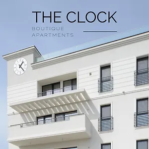 Apartament The Clock, Voluntari